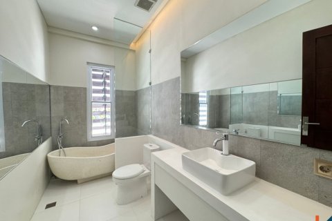Вилла с 3 спальнями в Kerobokan, Бадунг, Индонезия № 11063 5