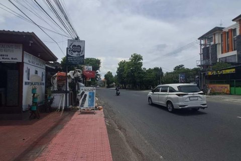 180m2 Commercial property in Kuta, Badung, Indonesia No. 9750 13
