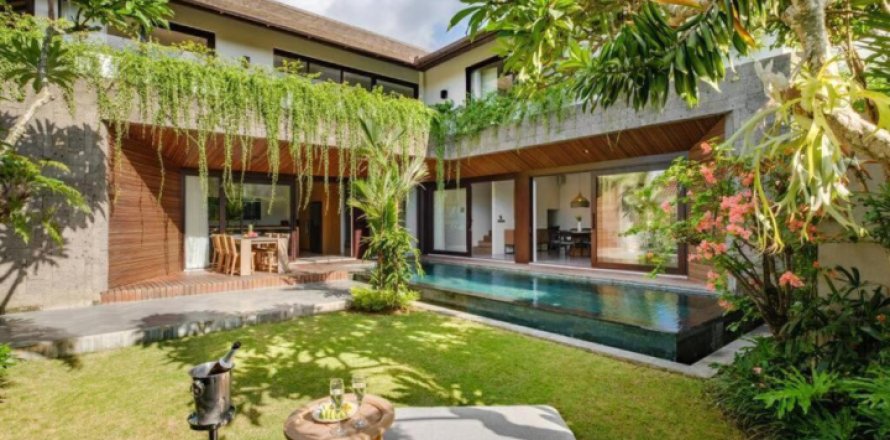 3 bedrooms Villa in Canggu, Badung, Indonesia No. 834