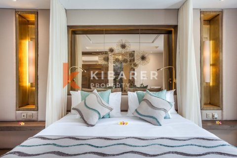 4 bedrooms Villa in Seminyak, Badung, Indonesia No. 11969 11