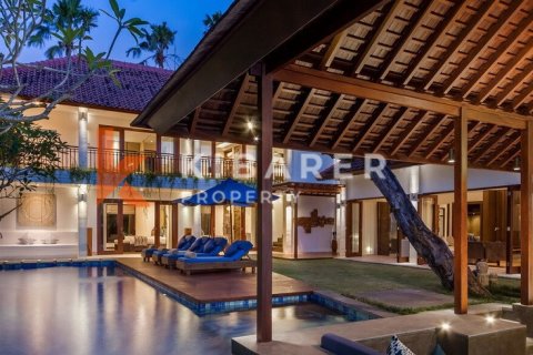 4 bedrooms Villa in Seminyak, Badung, Indonesia No. 11969