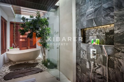 4 bedrooms Villa in Seminyak, Badung, Indonesia No. 11969 19
