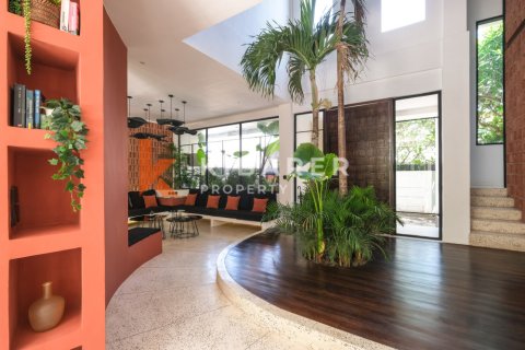 4 bedrooms Villa in Pererenan, Mengwi, Badung, Indonesia No. 12076 14