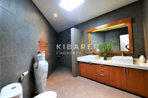 3 bedrooms Villa in Kerobokan, Badung, Indonesia No. 12074 11