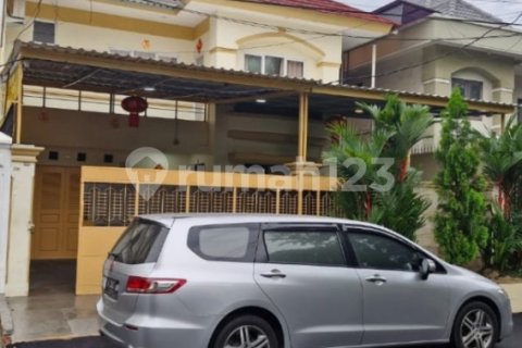 3 bedrooms House in Jakarta,  No. 9144 4