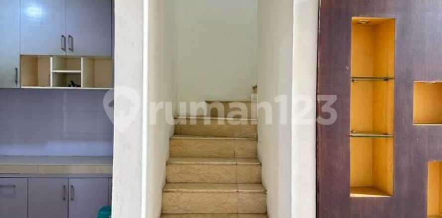 Studio House in Kebon Jeruk, Jakarta, No. 9141