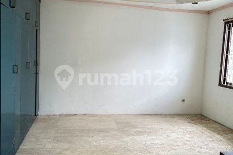 180m2 House in Kebon Jeruk, Jakarta, No. 9141 8