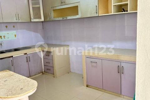 180m2 House in Kebon Jeruk, Jakarta, No. 9141 6