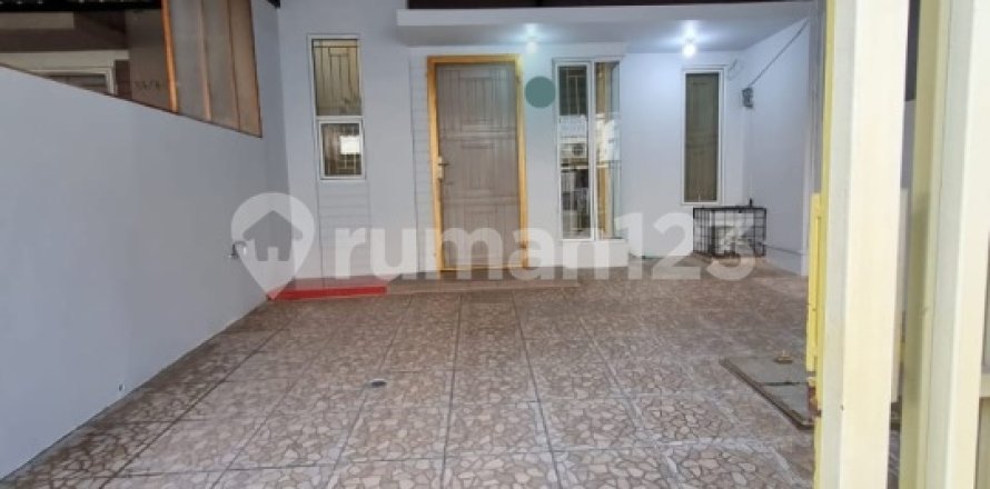 2 bedrooms House in Tangerang,  No. 9142