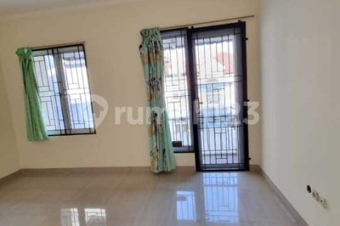 2 bedrooms House in Tangerang,  No. 9142 6