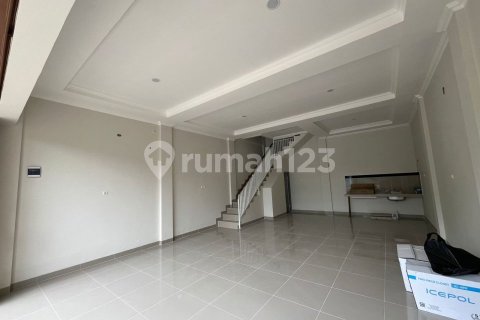120m2 Shop in Cipondoh, Tangerang City,  No. 9138 2