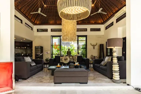 3 bedrooms Villa in Badung, Indonesia No. 12835 14