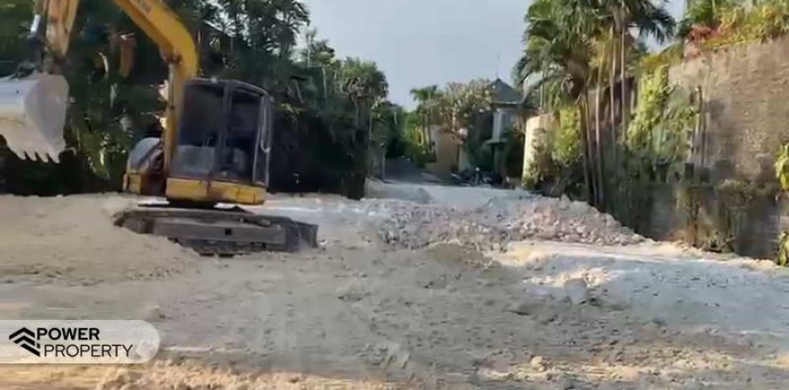 974m2 Land in Seminyak, Badung,  No. 9267