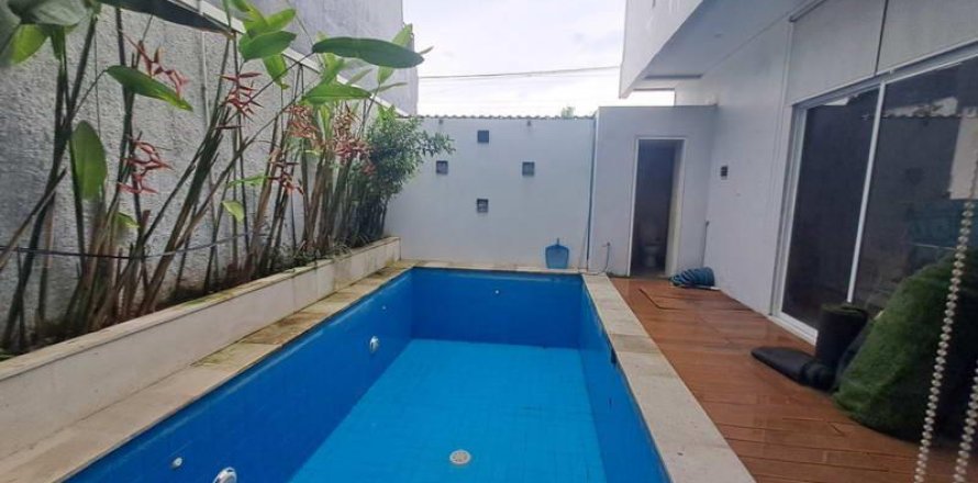 3 bedrooms Villa in Seminyak, Badung,  No. 9264