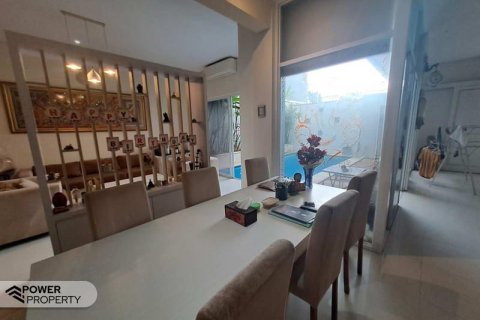 3 bedrooms Villa in Seminyak, Badung,  No. 9264 15