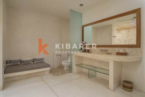 5 bedrooms Villa in Kerobokan, Badung, Indonesia No. 12622 17