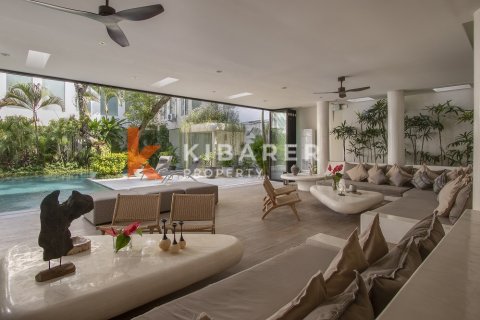 5 bedrooms Villa in Kerobokan, Badung, Indonesia No. 12622 5