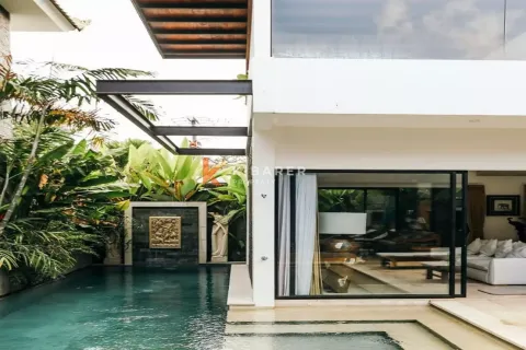 3 bedrooms Villa in Canggu, Badung, Indonesia No. 11723 2