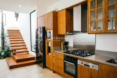 3 bedrooms Villa in Canggu, Badung, Indonesia No. 11723 4