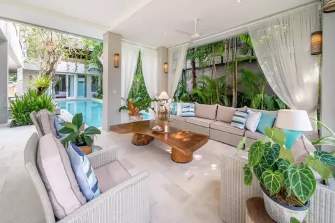 4 bedrooms Villa in Tibubeneng, Badung, Indonesia No. 12082 7