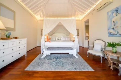 4 bedrooms Villa in Tibubeneng, Badung, Indonesia No. 12082 8