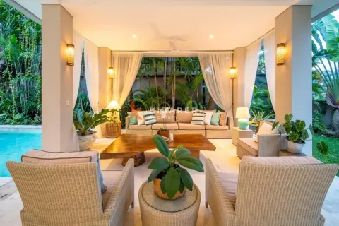 4 bedrooms Villa in Tibubeneng, Badung, Indonesia No. 12082 22