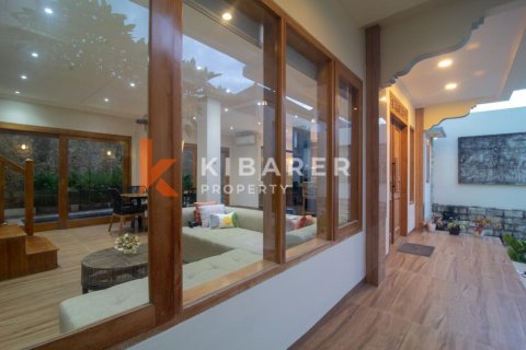 3 bedrooms Villa in Tibubeneng, Badung, Indonesia No. 12081 18