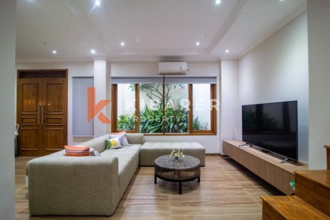 3 bedrooms Villa in Tibubeneng, Badung, Indonesia No. 12081 5