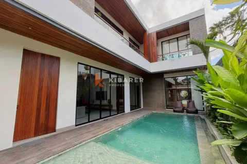 5 bedrooms Villa in Canggu, Badung, Indonesia No. 12077