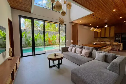 5 bedrooms Villa in Canggu, Badung, Indonesia No. 12077 4