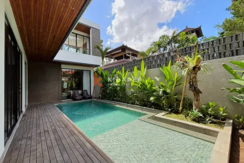 5 bedrooms Villa in Canggu, Badung, Indonesia No. 12077 2