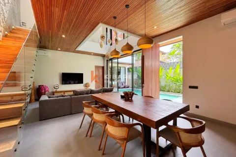 5 bedrooms Villa in Canggu, Badung, Indonesia No. 12077 3