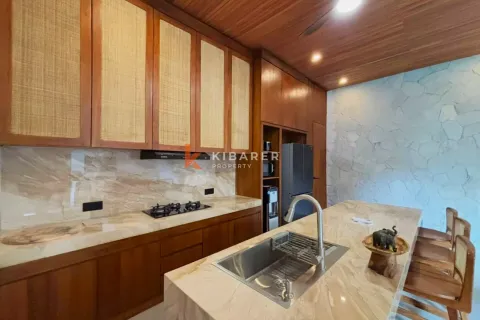 5 bedrooms Villa in Canggu, Badung, Indonesia No. 12077 6