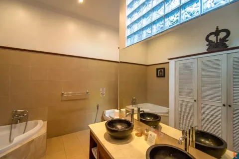 Вилла с 4 спальнями в Seminyak, Бадунг, Индонезия № 10256 28