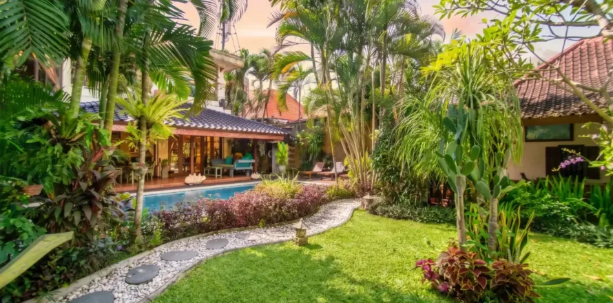 Вилла с 4 спальнями в Seminyak, Бадунг, Индонезия № 10256
