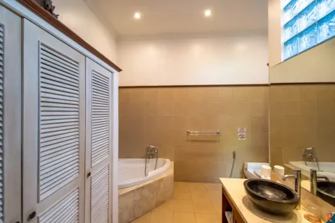 Вилла с 4 спальнями в Seminyak, Бадунг, Индонезия № 10256 27