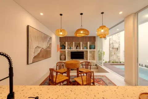 3 bedrooms Villa in Ungasan, Badung, Indonesia No. 12102 4