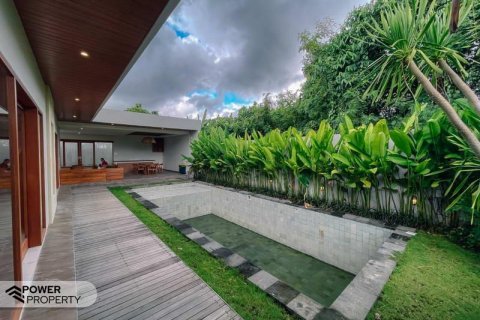 2 bedrooms Villa in Seminyak, Badung,  No. 8609 16