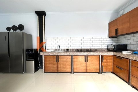 2 bedrooms Villa in Tibubeneng, Badung, Indonesia No. 12252 5