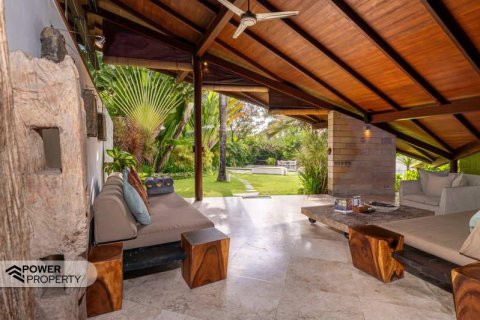 4 bedrooms Villa in Seminyak, Badung,  No. 338 20