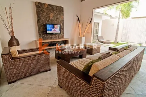 2 bedrooms Villa in Kerobokan, Badung, Indonesia No. 12412 3