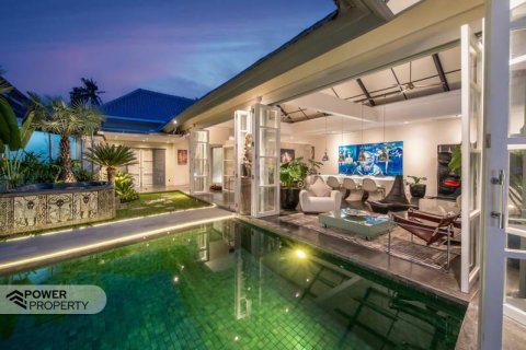 4 bedrooms Villa in South Denpasar, Denpasar,  No. 9122 5