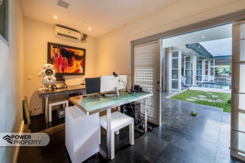 4 bedrooms Villa in South Denpasar, Denpasar,  No. 9122 13