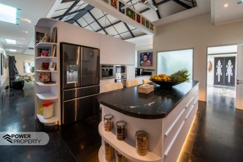 4 bedrooms Villa in South Denpasar, Denpasar,  No. 9122 14