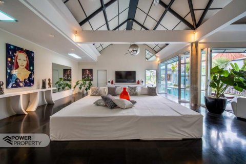 4 bedrooms Villa in South Denpasar, Denpasar,  No. 9122 15
