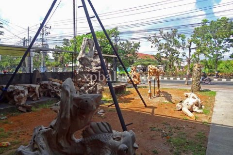 364m2 Commercial property in Seminyak, Badung,  No. 9121 5