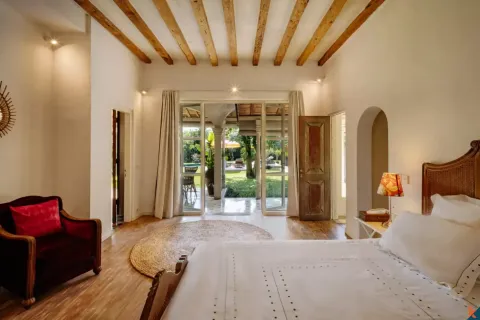 4 bedrooms Villa in Badung, Indonesia No. 10415 25