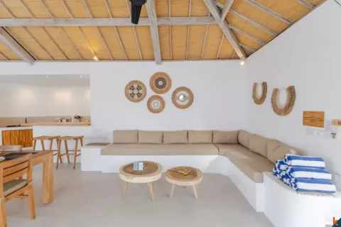 Вилла с 3 спальнями в Легиан, Kuta, Бадунг, Индонезия № 10115 4