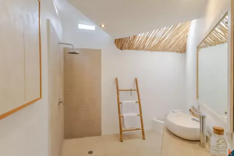 Вилла с 3 спальнями в Легиан, Kuta, Бадунг, Индонезия № 10115 22