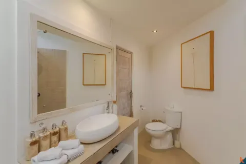 Вилла с 3 спальнями в Легиан, Kuta, Бадунг, Индонезия № 10115 18